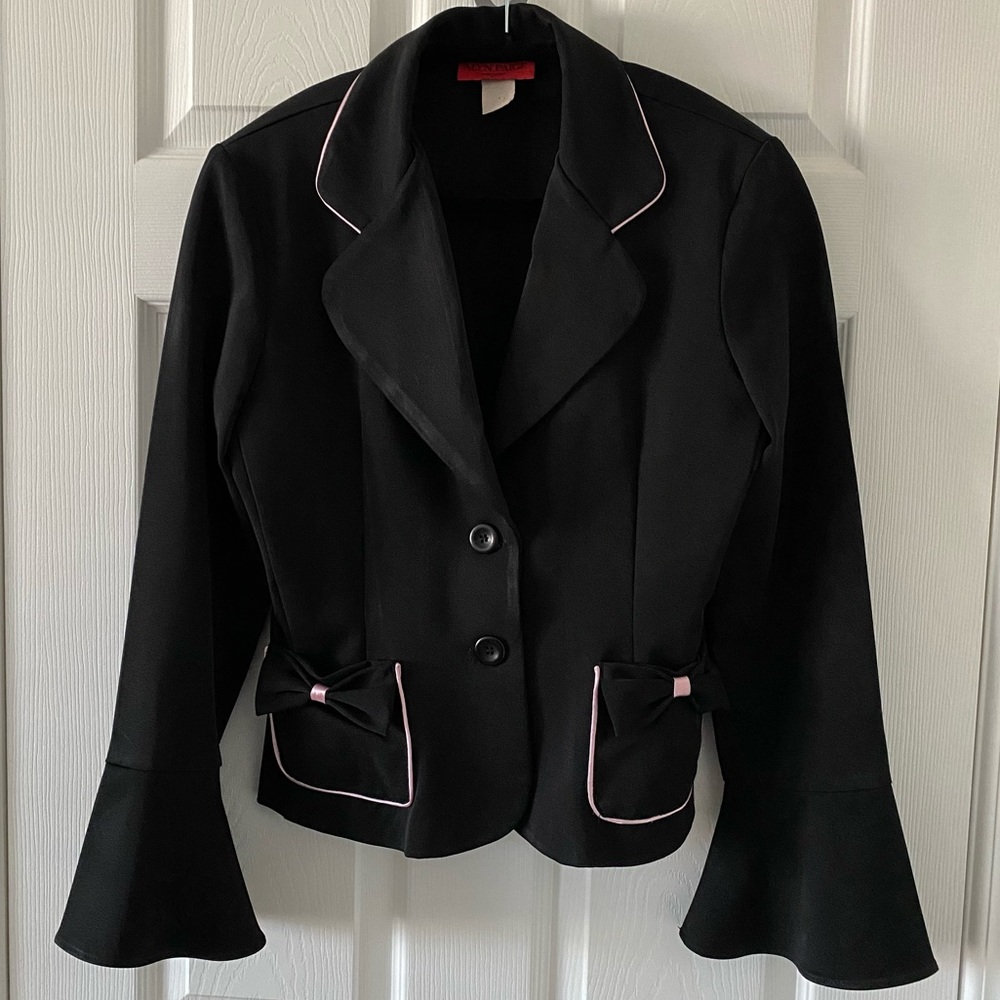 Alyn Paige Blazer